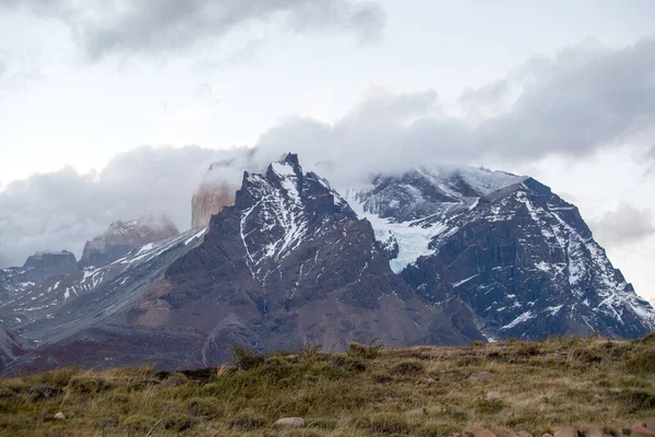 Torres Del Paine Dağlarının Sonbahardaki Görüntüsü Torres Del Paine Ulusal — Stok fotoğraf