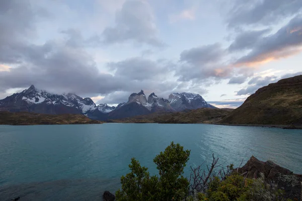 První Úsvit Krajině Pohoří Torres Del Paine Podzim Národní Park — Stock fotografie