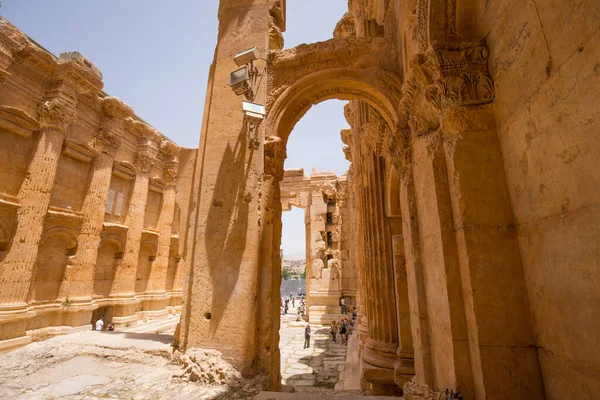 Świątynia Bachusa Ruiny Rzymskiego Miasta Heliopolis Lub Baalbek Dolinie Beqaa — Zdjęcie stockowe