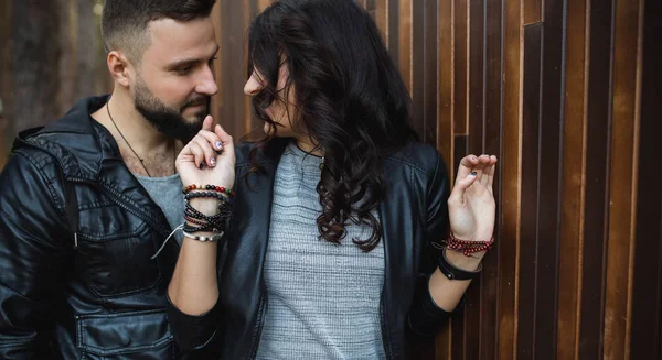 Couple in love - Beginning of a Love Story. — Stock Photo, Image