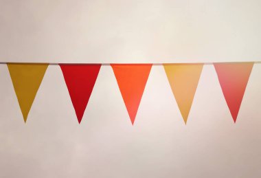 Bir ip üzerinde Vintage bayrakları