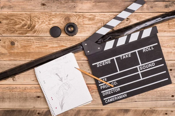 Clapperboard, storyboard em madeira — Fotografia de Stock