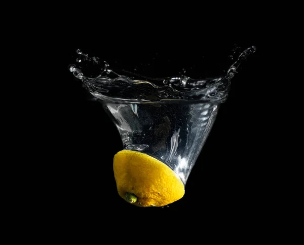 Citron Splash Svart Bakgrund — Stockfoto