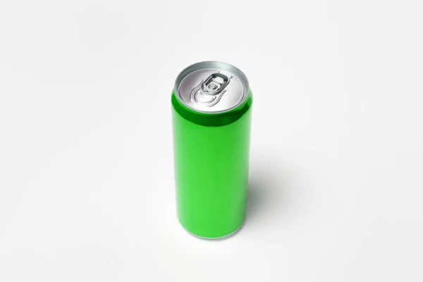 Aluminium Grön Läsk Kan Mock Isolerad Ljusgrå Bakgrund Högupplöst Foto — Stockfoto