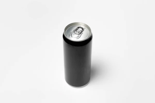 Aluminio Negro Soda Can Mock Aislado Sobre Fondo Gris Claro —  Fotos de Stock