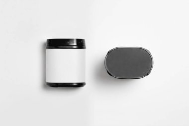 Kuru ürünler, sıcak çikolata, kakao, hazır kahve için kapağı ve etiketi olan Siyah Plastik Jar Model..