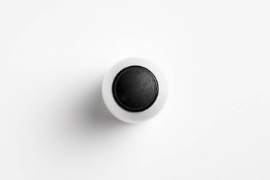 Süt ürünleri için vida kapaklı beyaz parlak plastik şişe süt, yoğurt, krema, tatlı. Paketleme Şablonu. Yüksek çözünürlüklü fotoğraf.