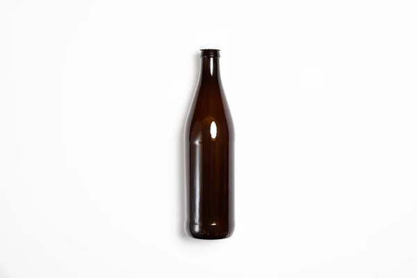 Full Brown Beer Bottle Mock Fundo Branco Foto Alta Resolução — Fotografia de Stock
