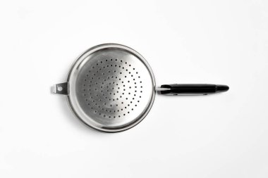 Beyaz arka planda paslanmaz çelik soğutucu. Üst görüntü. Yüksek çözünürlüklü fotoğraf..