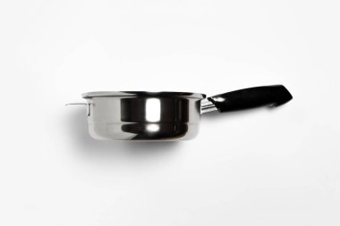 Beyaz arka planda paslanmaz çelik soğutucu. Üst görüntü. Yüksek çözünürlüklü fotoğraf..