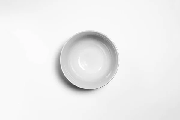 Λευκό Κεραμικό Μπολ Απομονώνονται Λευκό Φόντο Πάνω Όψη Φωτογραφία Υψηλής — Φωτογραφία Αρχείου
