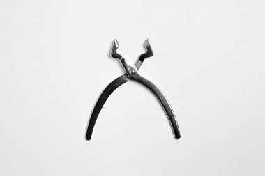 Beyaz arka planda gümüş renkli şeker. Yüksek çözünürlüklü fotoğraf.