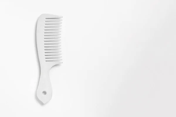 Belle Peigne Femme Isolée Sur Fond Blanc Brosse Cheveux Photo — Photo