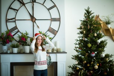Genç kız çekin Noel kap