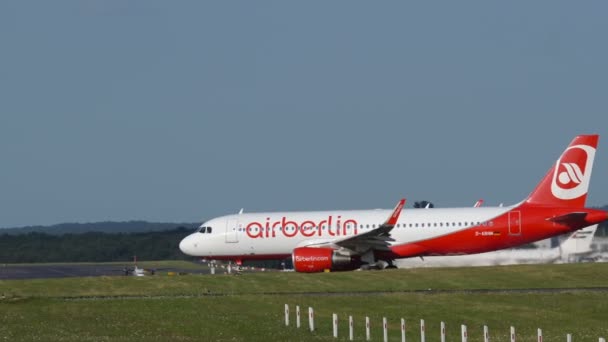 Airberlin フライト出発準備をします。 — ストック動画