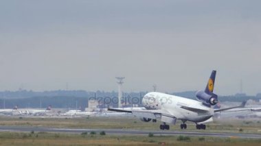 Lufthansa kargo Mcdonnell Douglas Md-11 açılış