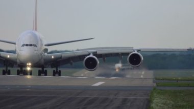 Airbus A380 Taksilemek, yakın çekim