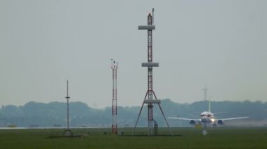 Boeing 737 hızlandırmak ve çıkar