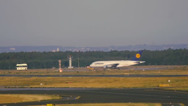 Lufthansa Airbus A380 is pulled in tow — Stock Video