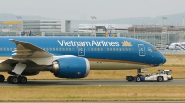 Vietnam Havayolları Boeing 787 Dreamliner çekiyor