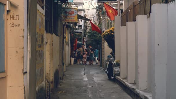 Asijská rodina ve Vietnamu — Stock video