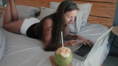 Purchasing online in vacation