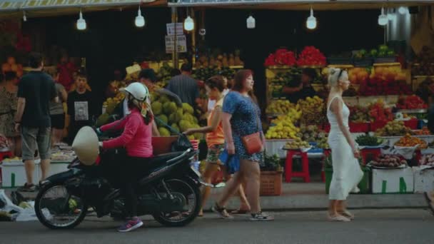 Azjatycki rynek owoców na Vietnam Street — Wideo stockowe