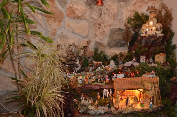 Perbesar Pada Patung Patung Natal Dan Ornamen Natal — Stok Foto