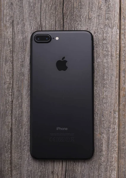 新しい黒い iphone 7 プラス. — ストック写真