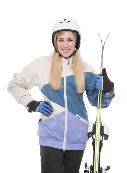 Привлекательная девушка лыжник на белом фоне . — стоковое фото