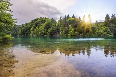 Plitvice Gölleri akşam.