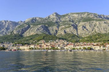 Setin içinde Makarska resort kasaba.