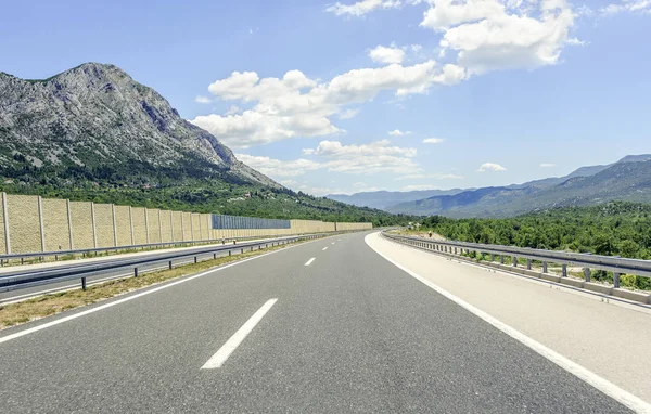 Otoyol highlands basık şehir dışında.