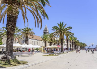 Ana sahil sahil Trogir, Dalmaçya, Hırvatistan.
