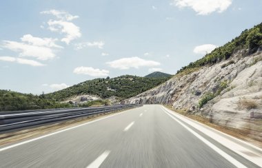 Otoyol highlands basık şehir dışında.
