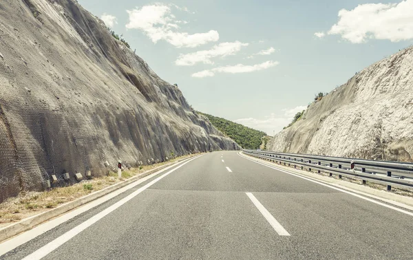 Otoyol highlands basık şehir dışında.