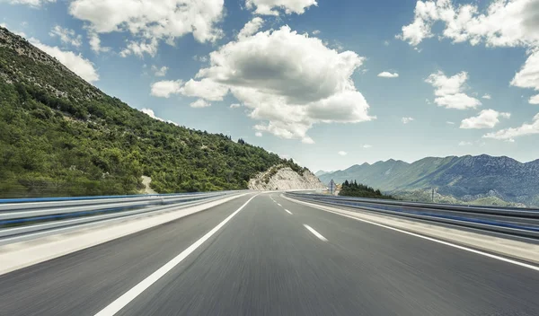 Otoyol highlands basık şehir dışında.