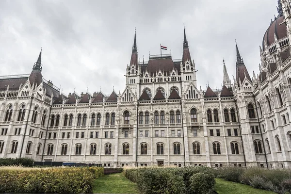 Unkarin parlamentti Budapestissa, Unkarissa. — kuvapankkivalokuva