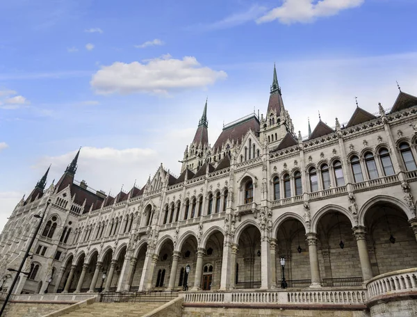 Unkarin parlamentti Budapestissa, Unkarissa. — kuvapankkivalokuva