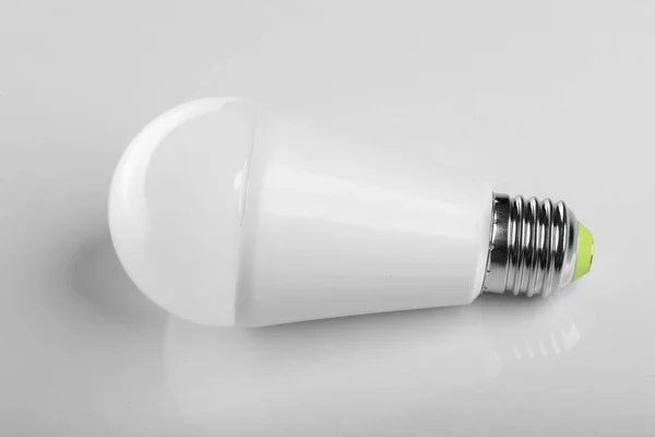 Energiatakarékos izzó LED. — Stock Fotó