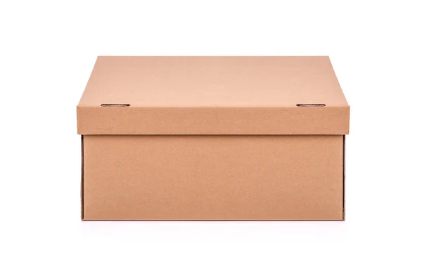 Beyaz bir arka plan üzerinde izole karton posta kutusu. — Stok fotoğraf