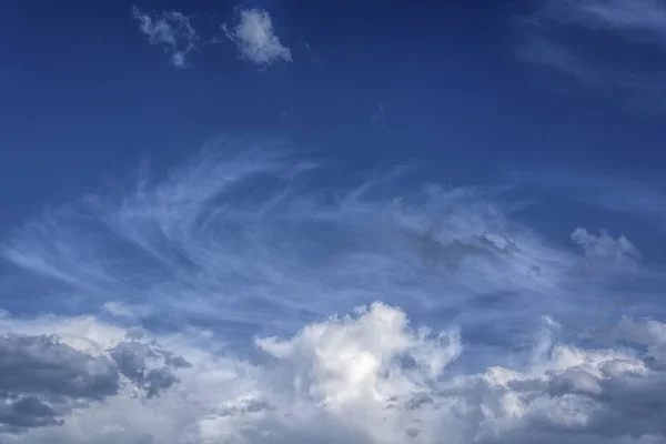 Cielo nubes fondo . — Foto de Stock