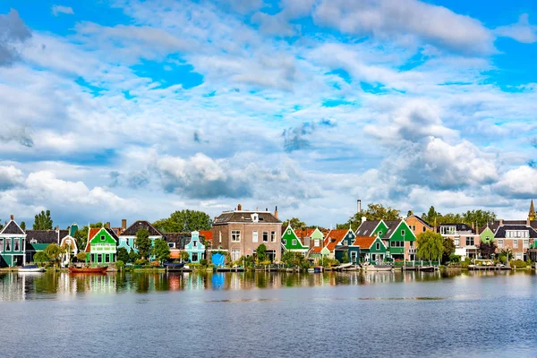 Volendam dorp in Nederland — Stockfoto