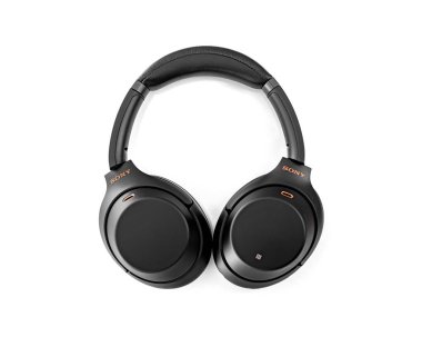 Sony W- 1000xm3 Gürültü Kablosuz Kulaklıkları beyaz arkaplanda İptal Ediyor.