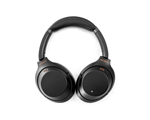 Sony WH-1000XM3 Noise Canceling Wireless Headphones on a white background. — Stock Photo, Image