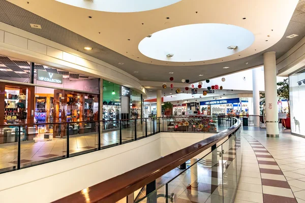Modern alışveriş merkezi.