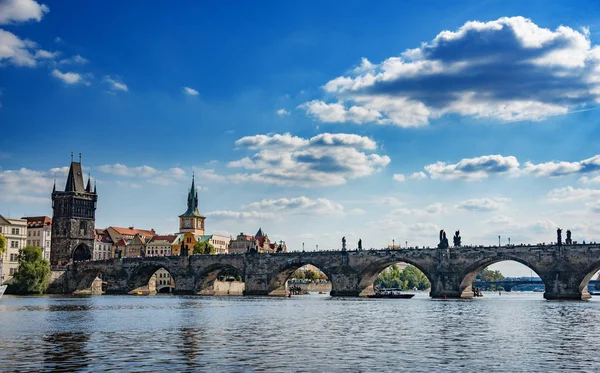 Praha, Karlův most. — Stock fotografie
