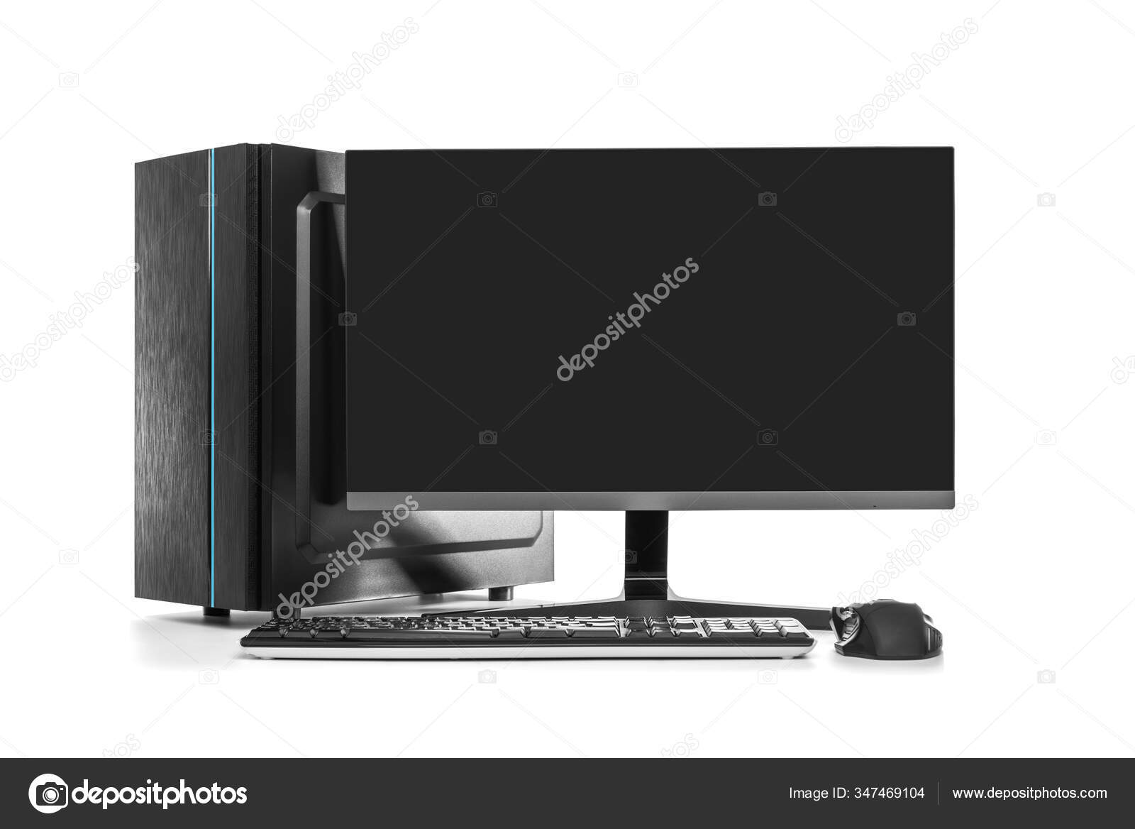 PC de escritorio sobre fondo blanco — Foto de stock #347469104 © believeinme, image size:1600x1168