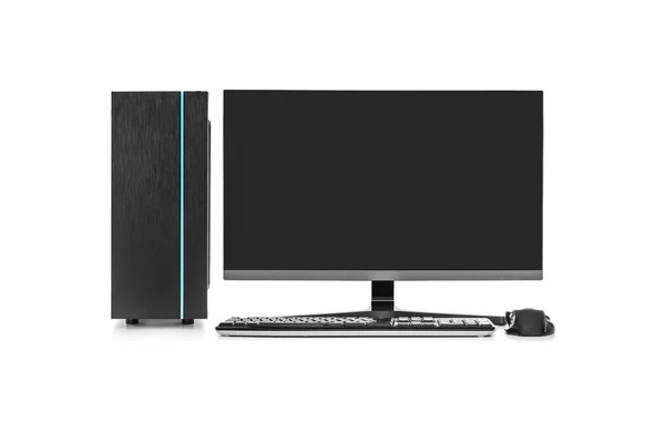 Desktop PC auf weißem Hintergrund — Stockfoto