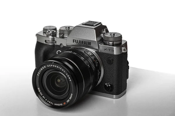The Fujifilm X-T3 on white background. — Stock Photo, Image